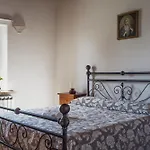 Castelvecchio, Casa Con Piscina A * Fabriano