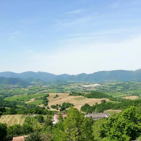 Castelvecchio, Casa Con Piscina A Farm stay *