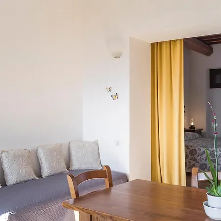 Castelvecchio, Casa Con Piscina A *