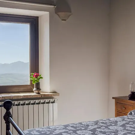 Castelvecchio, Casa Con Piscina A